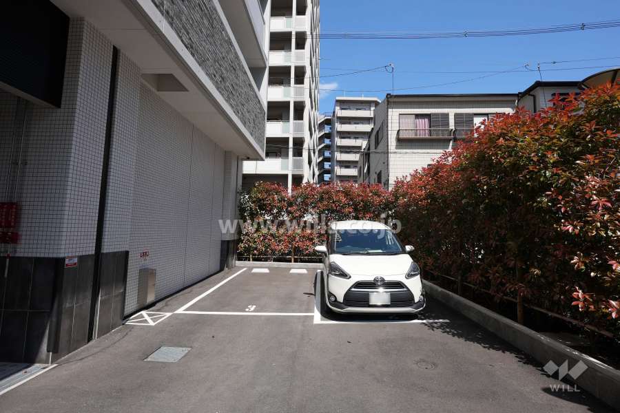 敷地内駐車場（屋外平面式）