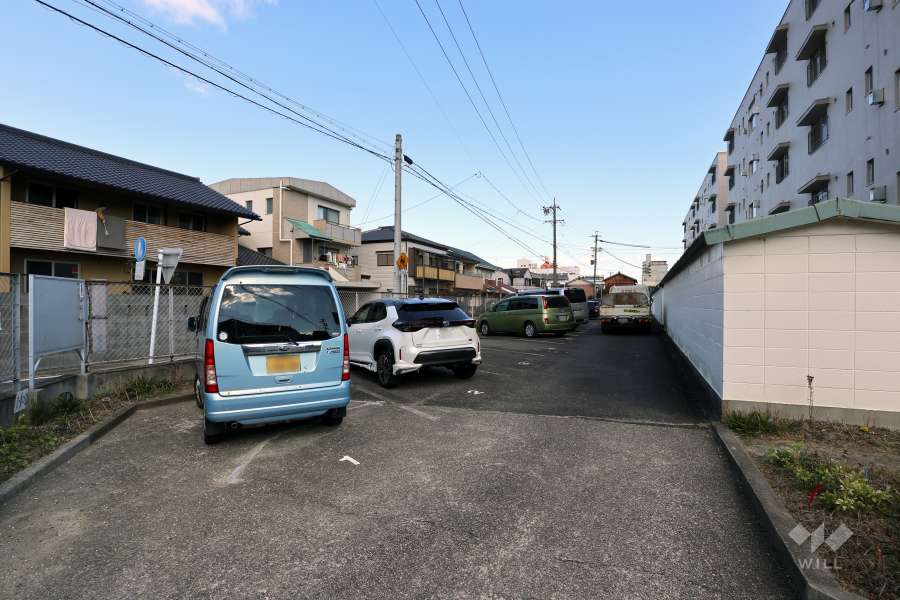 敷地内駐車場（屋外平面式）