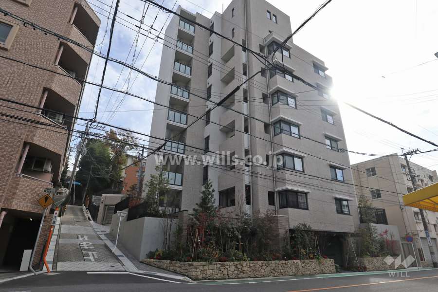 グランドメゾン本山春里町の外観（北西側から）