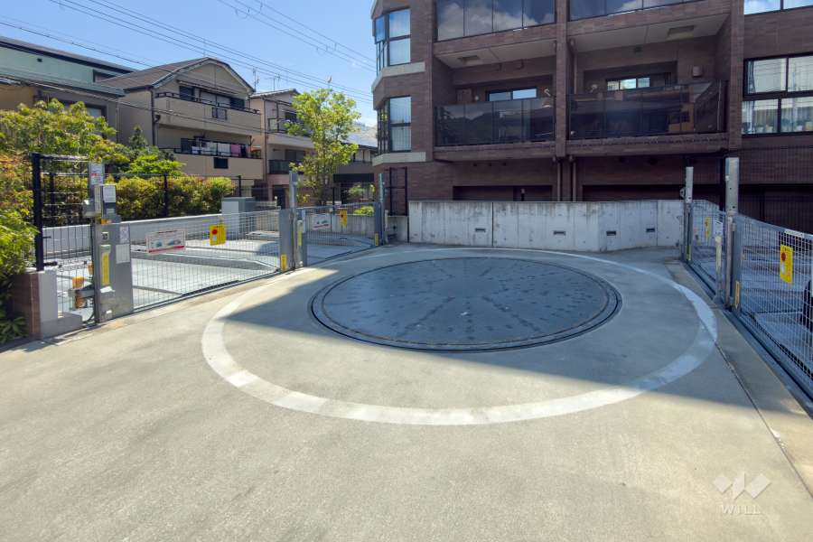 敷地内駐車場（屋外機械式）