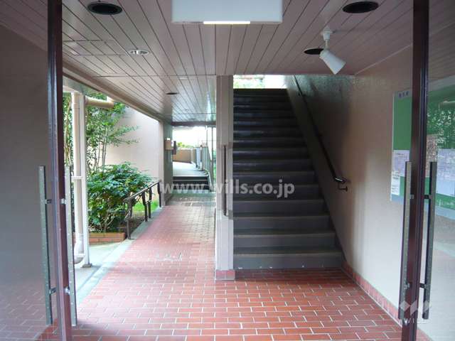 エントランスホール