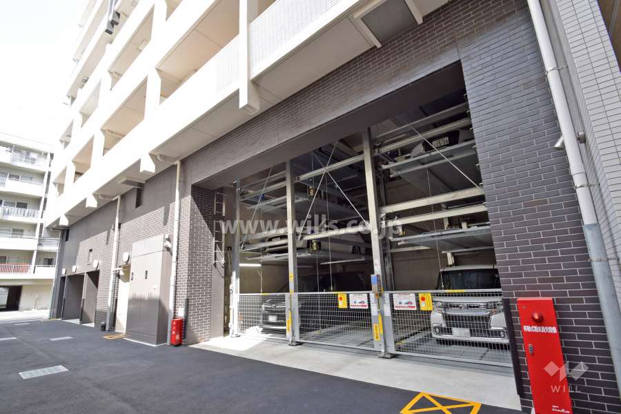 敷地内駐車場（屋内機械式）