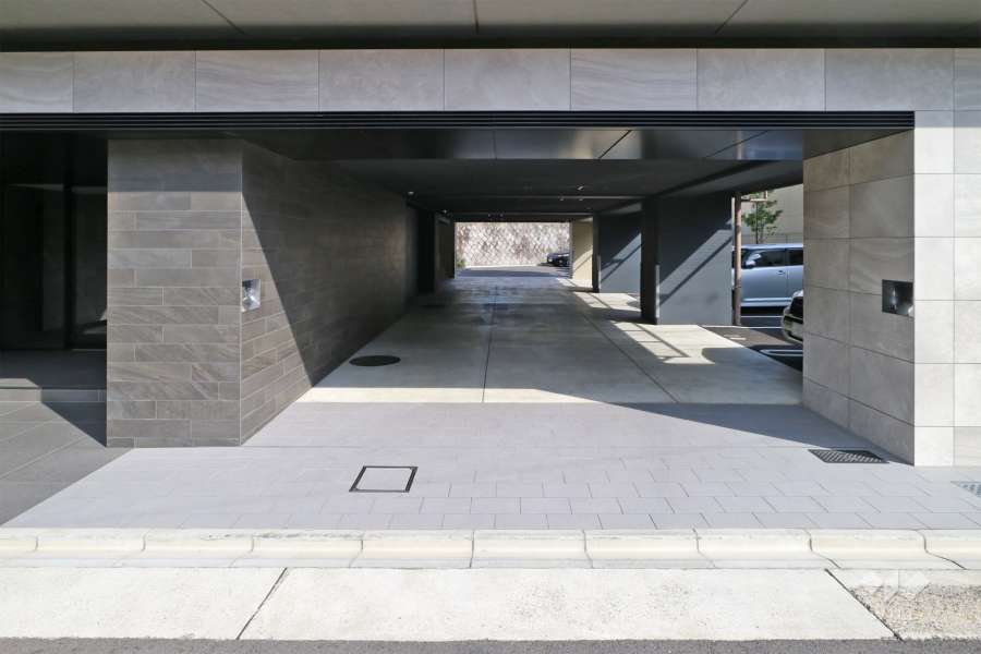 南側駐車場の出入口