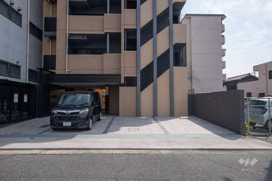 敷地内駐車場（屋外平面式）