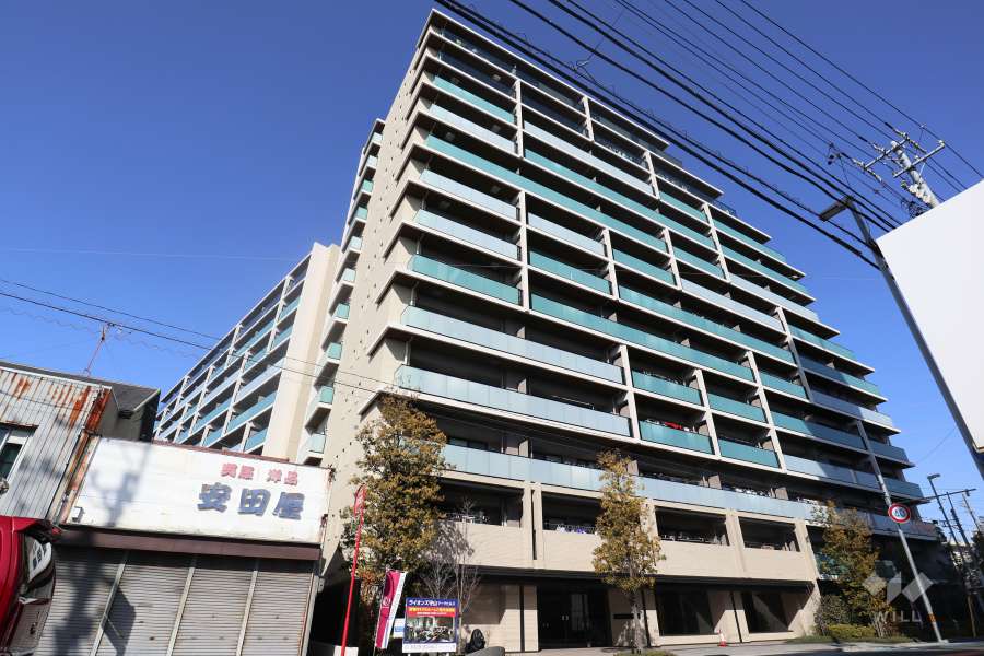 ライオンズ守山マークヒルズの外観（南側から