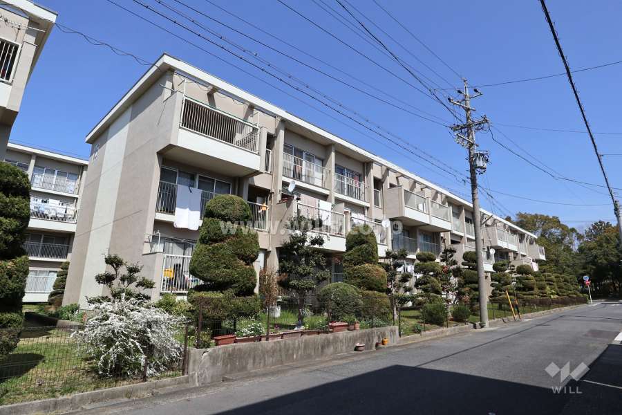 大森東住宅15号棟の外観（南西側から）