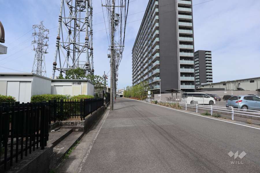 敷地南東側前面道路