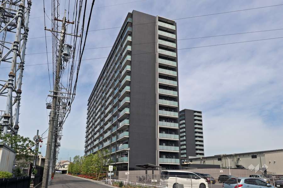 勝川サザンクラスβの外観（東側から）