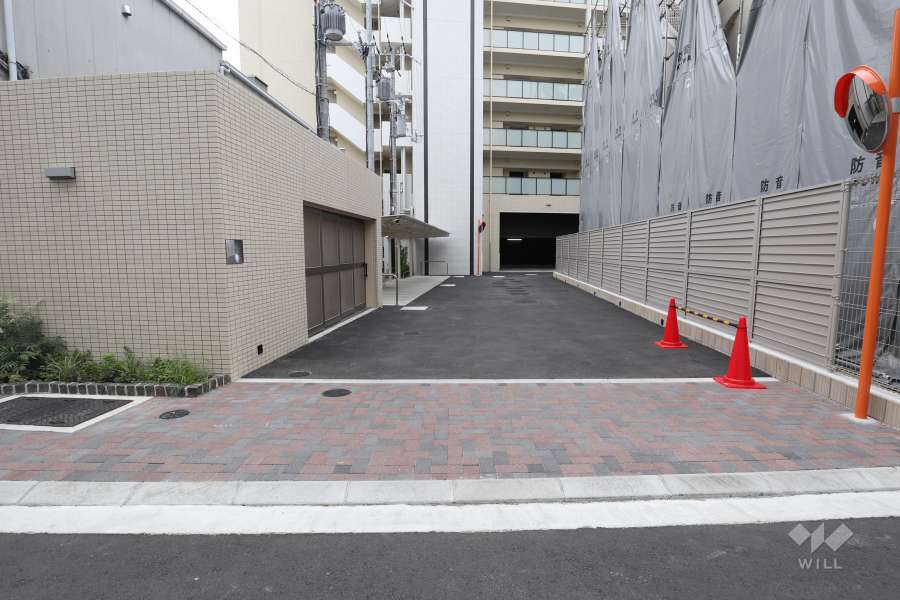 駐車場の出入り口