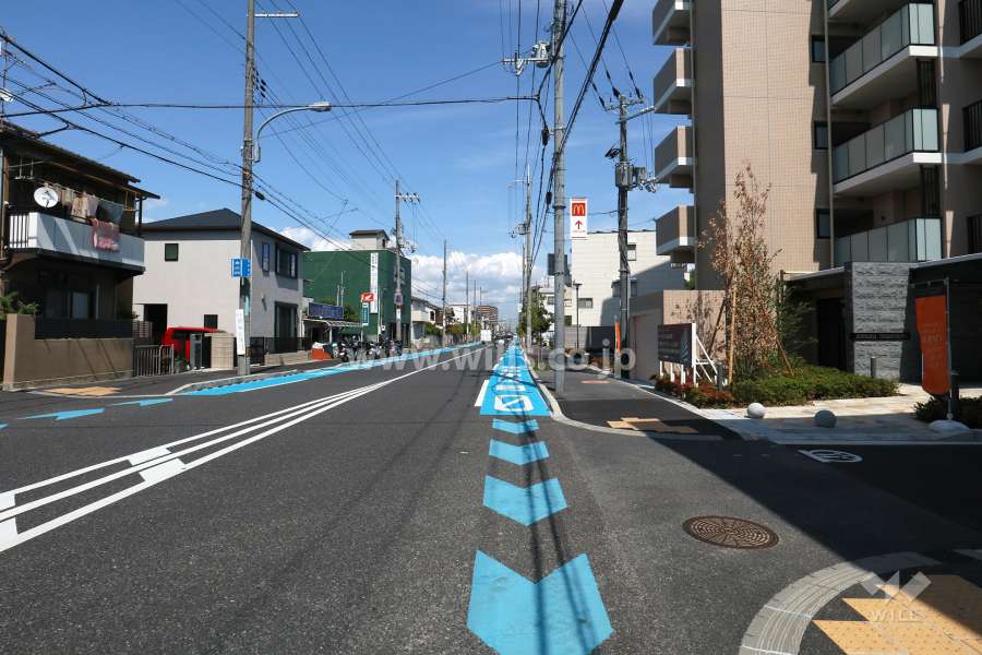 敷地北側の前面道路