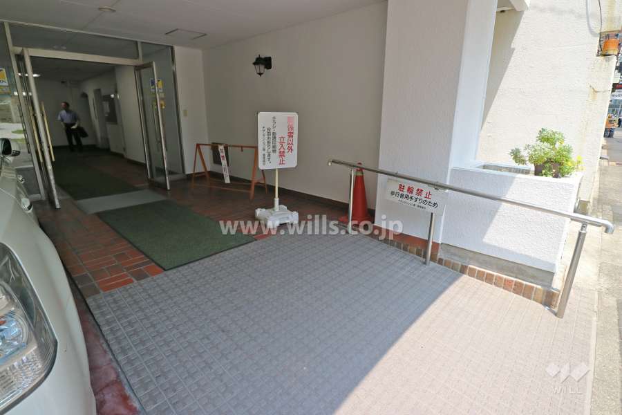 エントランスアプローチ