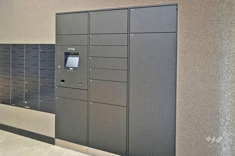 宅配ボックスと共用ポスト