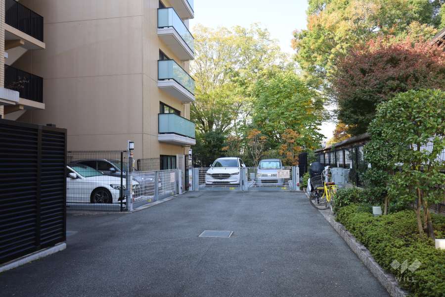 敷地内駐車場（屋外機械式）