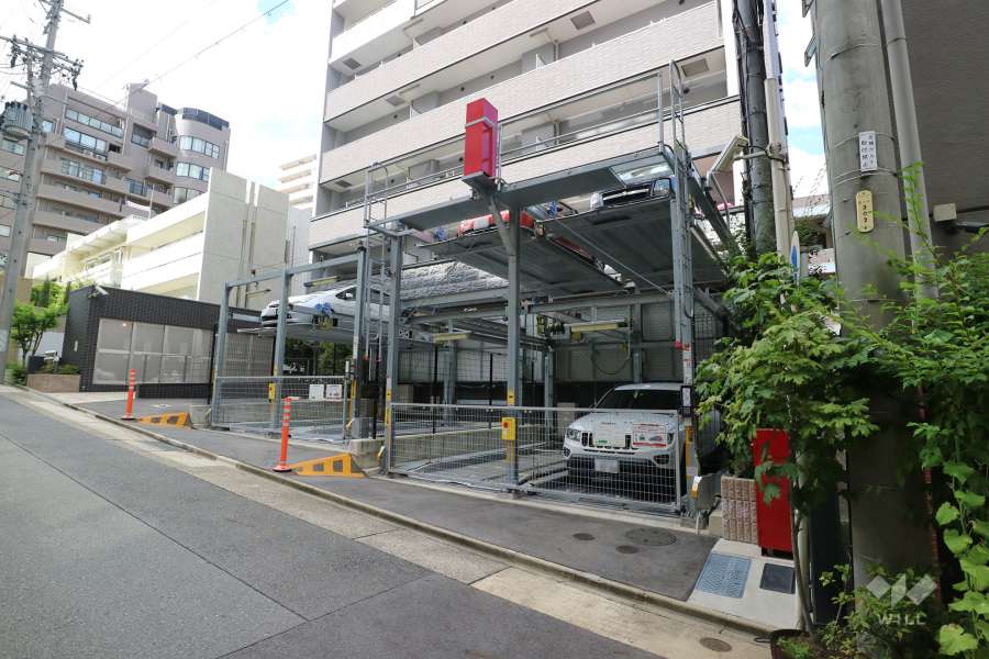 敷地内駐車場（屋外平面式・屋内機械式）