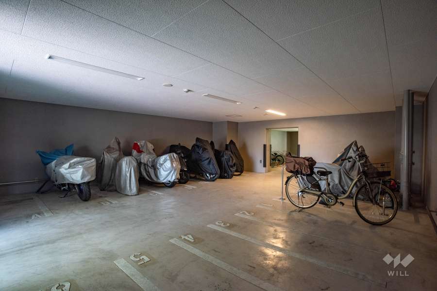 バイク置場（屋内）