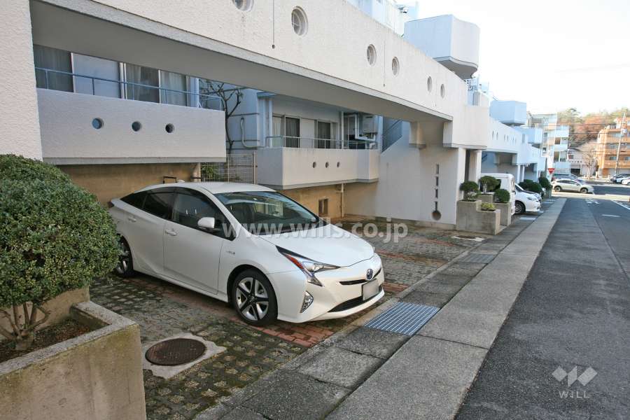 敷地内駐車場（屋外平面式）