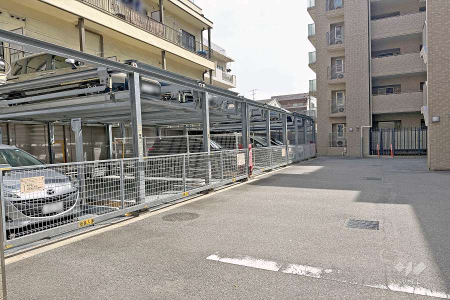 敷地内駐車場（屋外機械式）