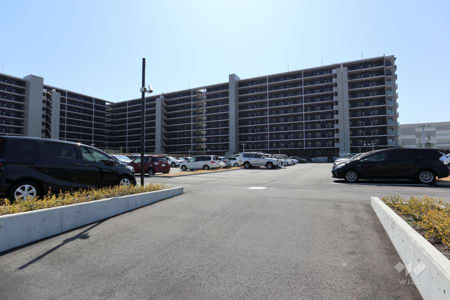駐車場の出入り口・敷地内駐車場（屋外平面式）