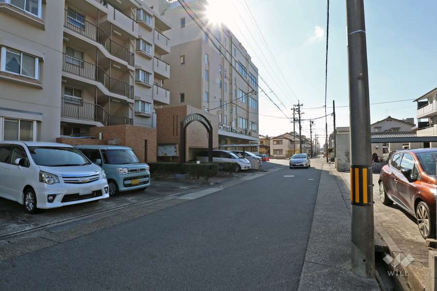 敷地内駐車場（屋外平面式）