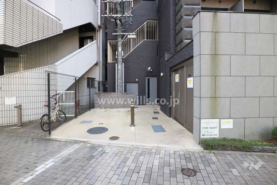 敷地内駐車場（屋外平面式）