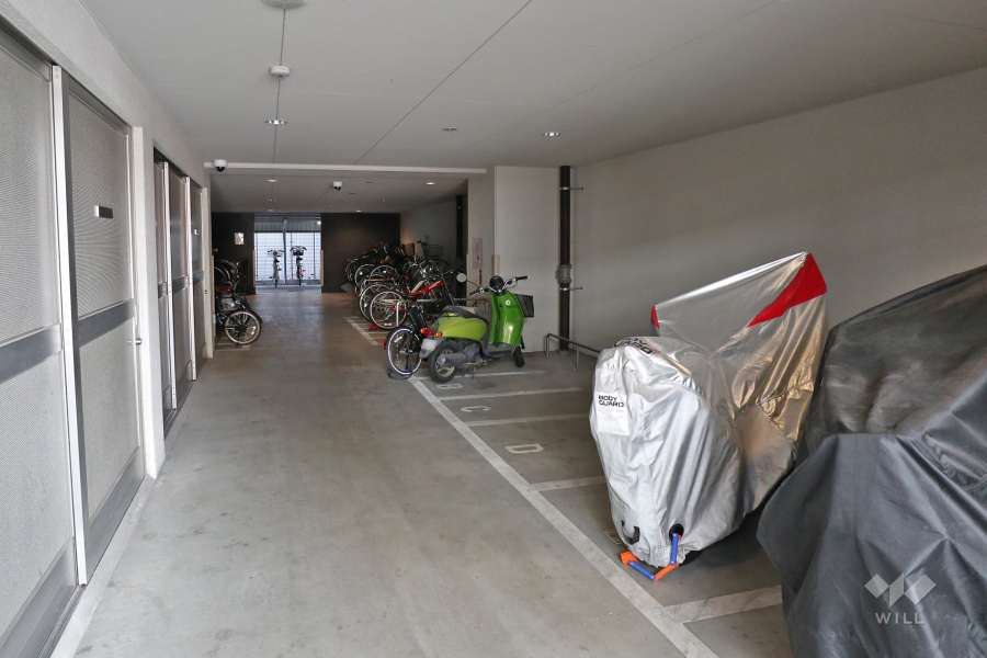 屋内バイク置場
