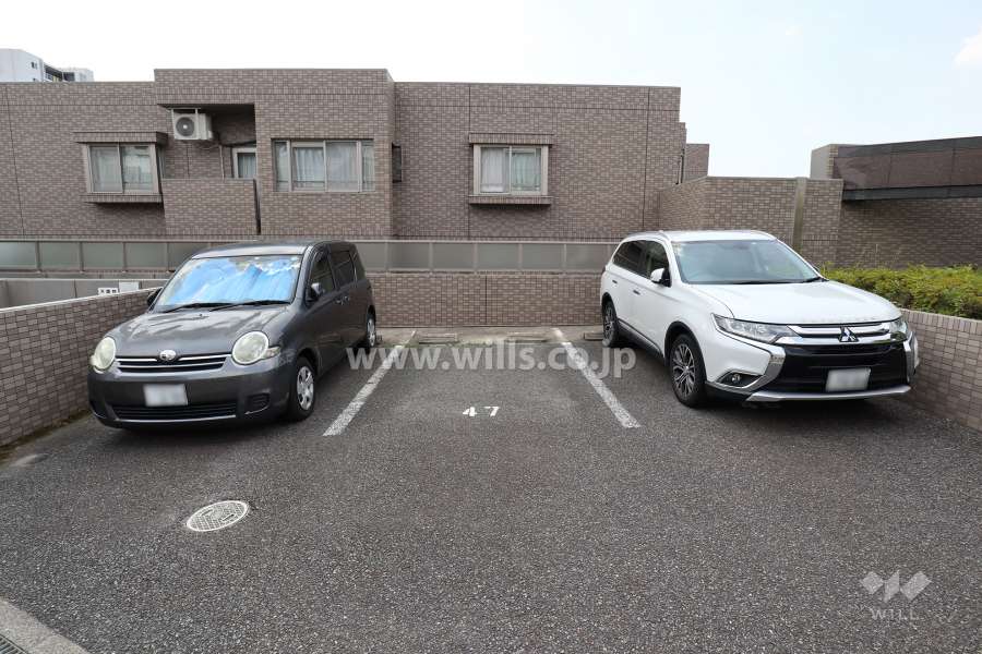 敷地内駐車場（屋外平面式）