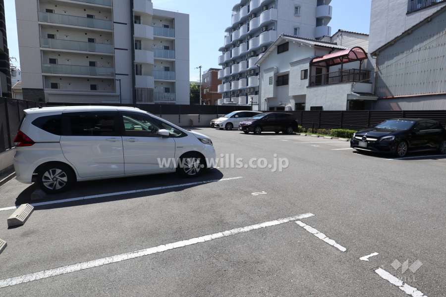 敷地内駐車場(屋外平面式)