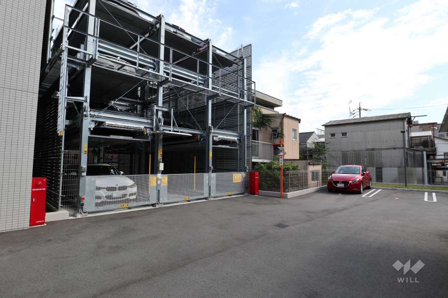 敷地内駐車場（屋外機械式と屋外平面式）