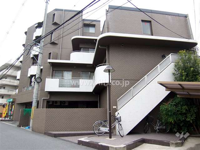 パストラル山手の外観(東側から)