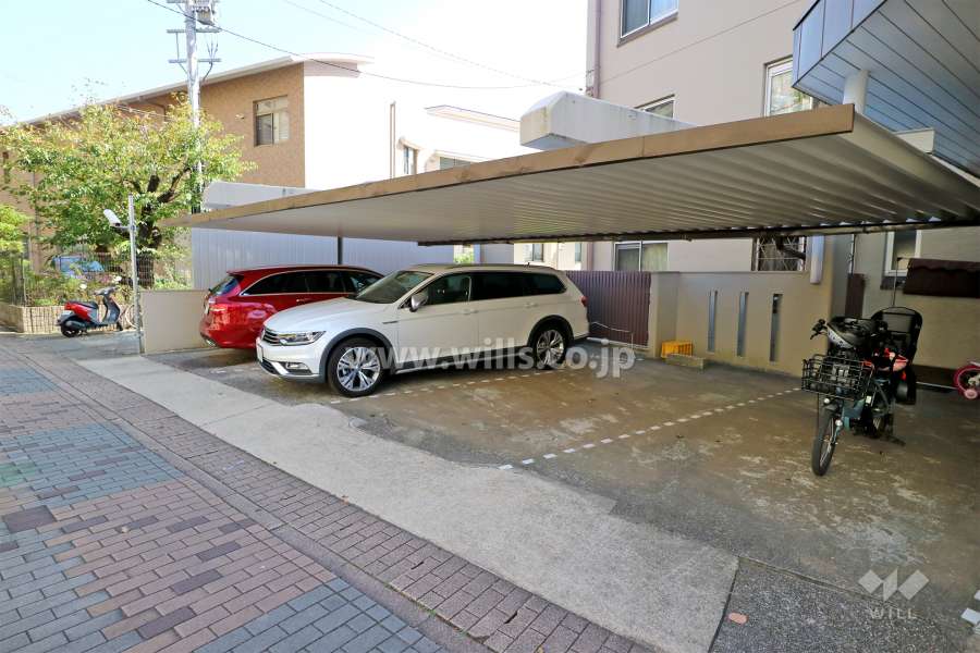 敷地内駐車場（屋外平面式）