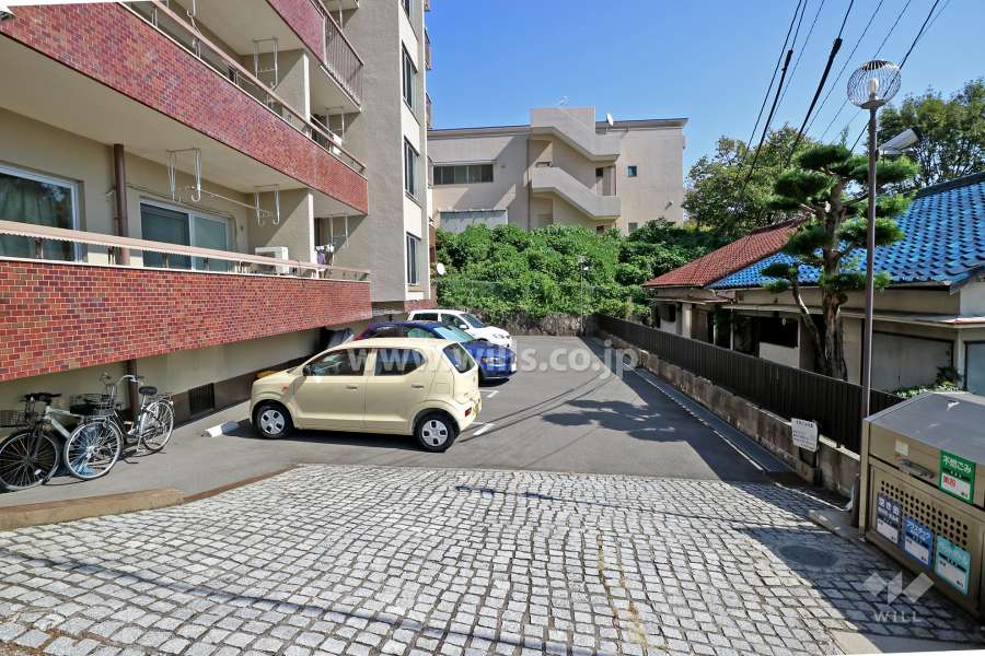 敷地内駐車場（屋外平面式）２