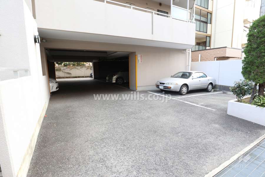 敷地内駐車場(屋外平面式)