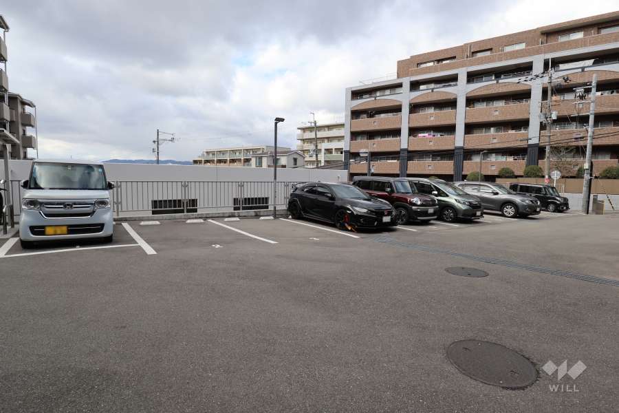 敷地内駐車場（屋外平面式）