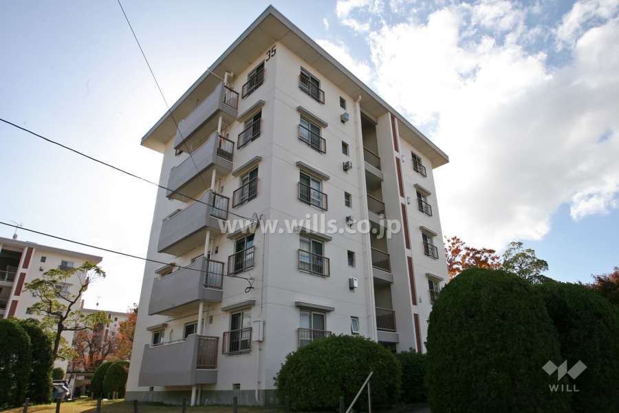 相生山団地35棟の外観(北東側から)