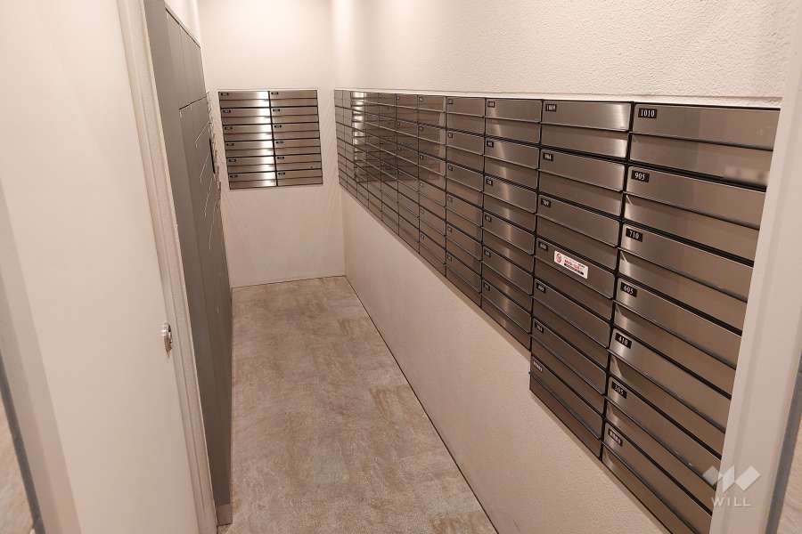 共用ポストと宅配ボックス