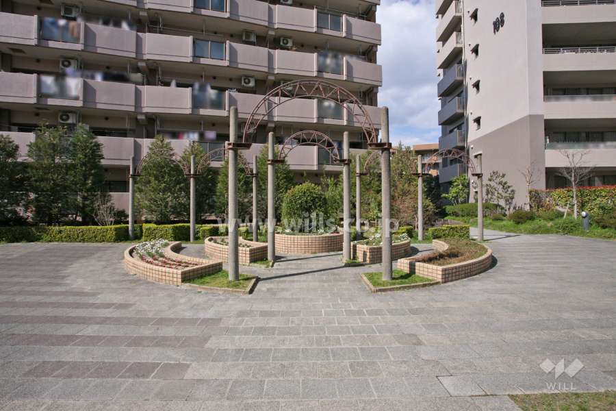 敷地内中央広場