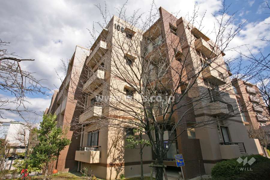 日進香久山杜の街106号棟の外観(北側から)