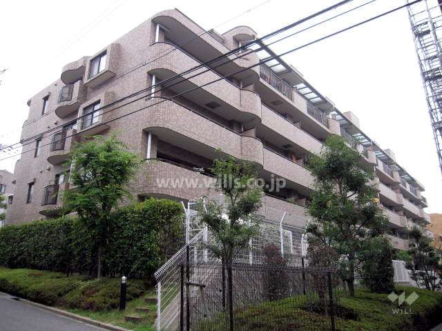 ライオンズマンション千里上山手の外観（北西側から）