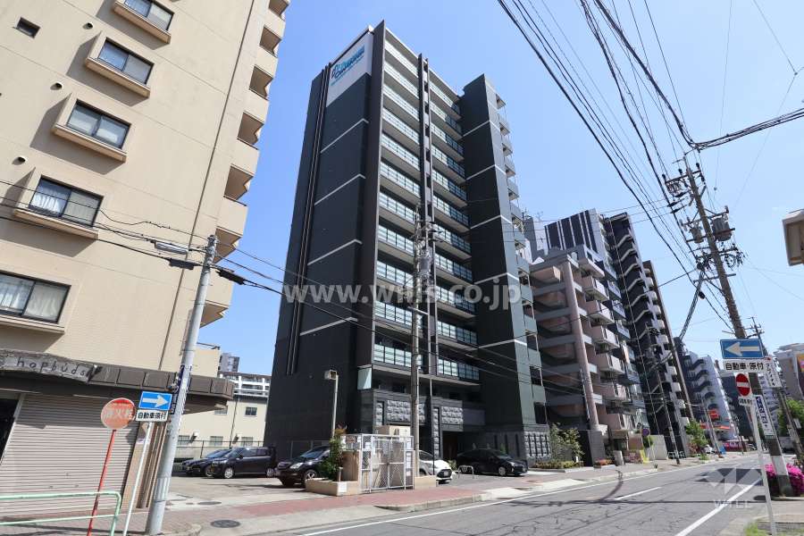 プレサンス上前津プレスの外観（北西側から）