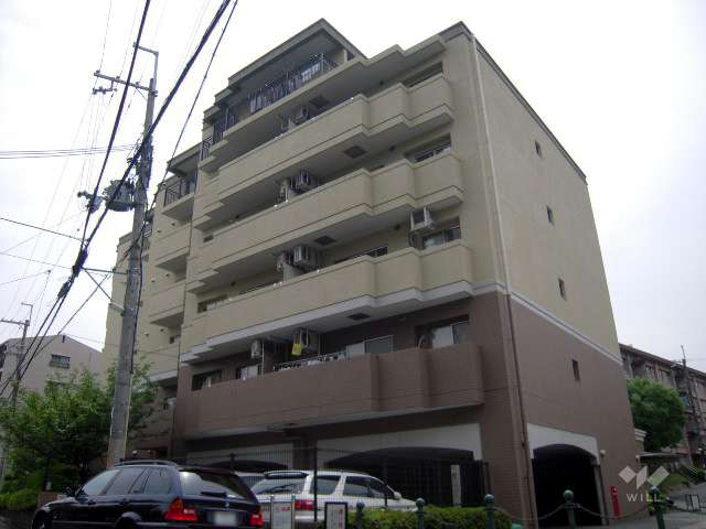 パークハイム千里津雲台の外観(北東から)