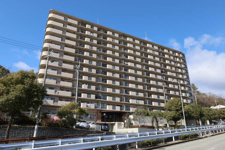 ツウィング宝塚中山１番館の外観（南東側から）