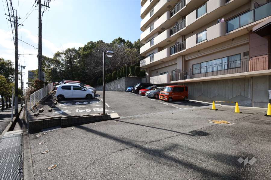 敷地内駐車場（屋外平面式）
