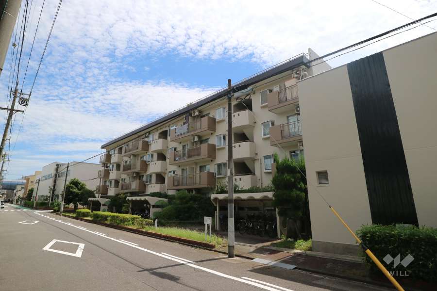タウン白金3号棟の外観(北西側から)