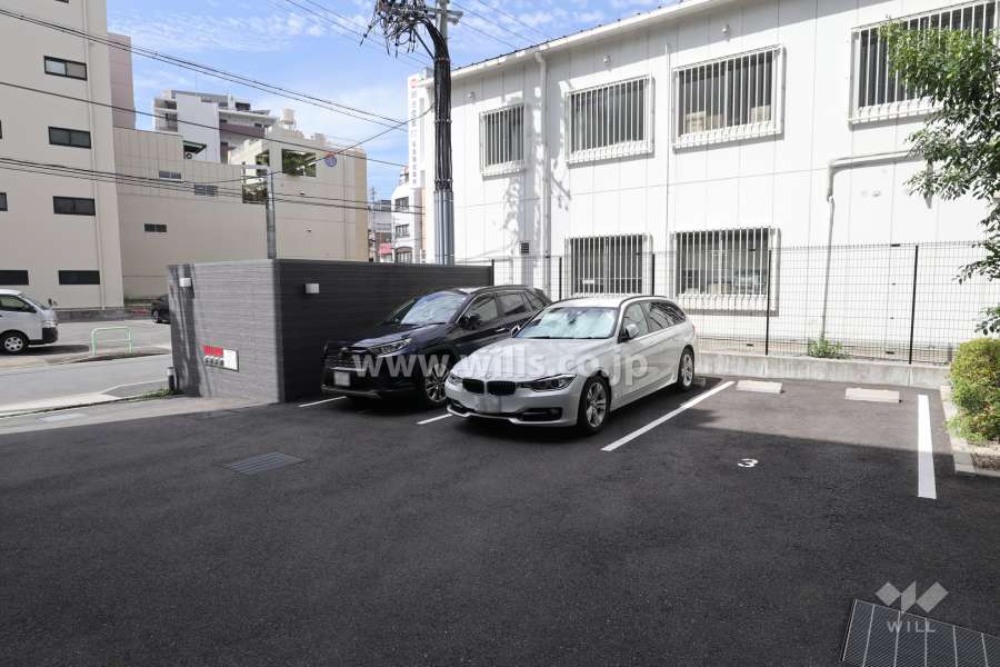 敷地内駐車場（屋外平面式）