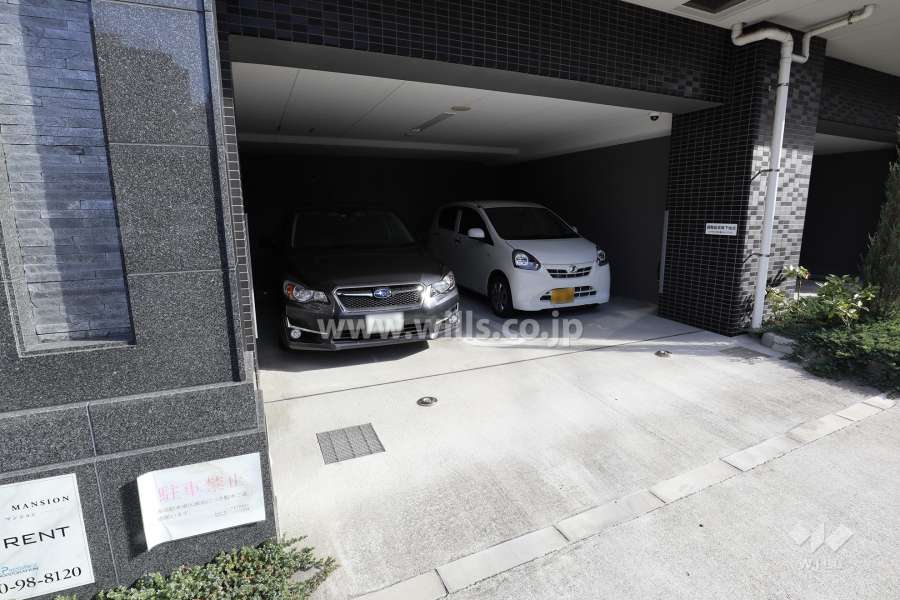 敷地内駐車場（屋内平面式）