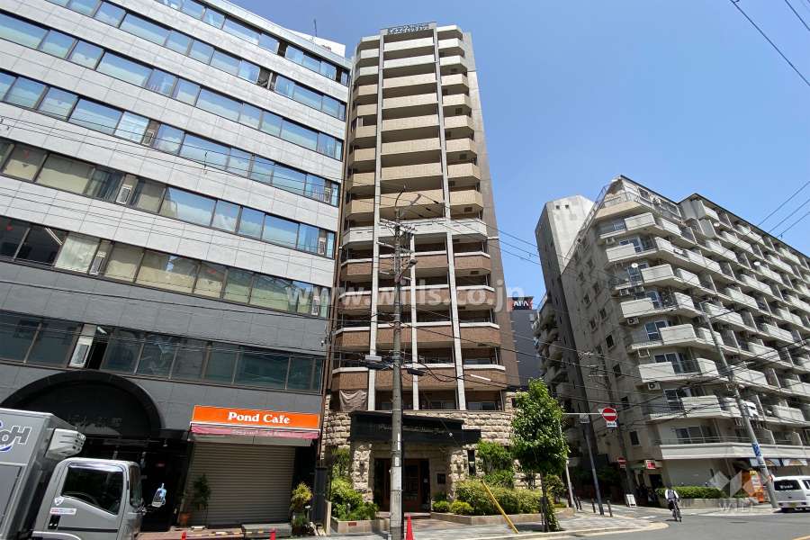 プレサンス新大阪ステーションフロントの外観（南西側から）