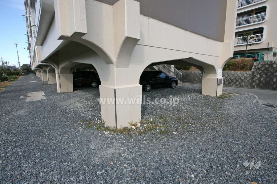 敷地内駐車場（自走式）