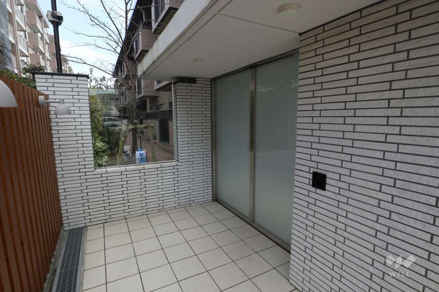 サブエントランス