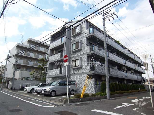 エンゼルハイム千里丘の外観(南西側から）