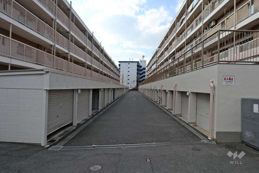 敷地内駐車場（屋内平面式）